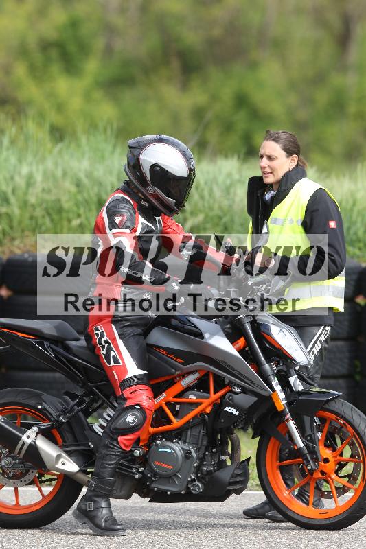 /Archiv-2025/10 23.04.2025 Cornu Master School ADR/gruen-vert/36